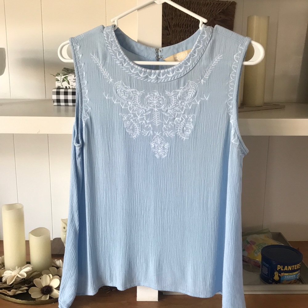 Cute top